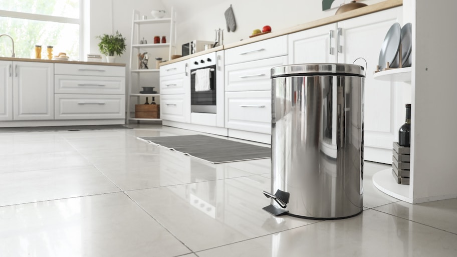 clean tiled floor in kitchen